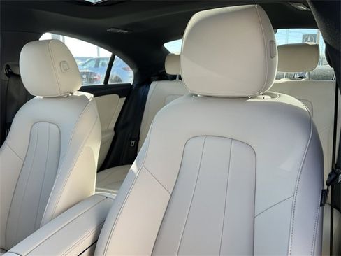 Certified 2025 Mercedes-Benz CLA 250 4MATIC image 11