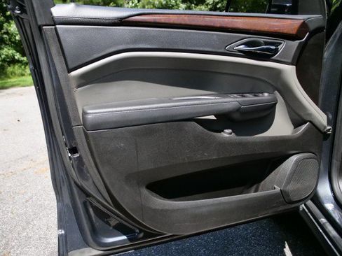 Used 2011 Cadillac SRX Luxury FWD image 22