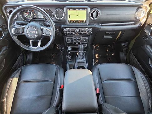 Used 2021 Jeep Wrangler Unlimited Sahara image 17