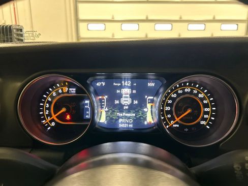 Used 2022 Jeep Wrangler Willys image 21