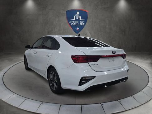 Used 2020 Kia Forte LXS image 3