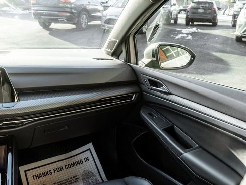 Used 2024 Volkswagen Golf R image 14