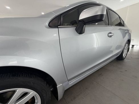 Used 2016 Subaru Impreza 2.0i Premium AWD/4WD image 3