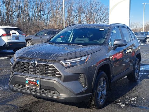 New 2025 Toyota RAV4 XLE image 3