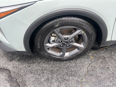 Used 2025 Kia K4 FWD image 25