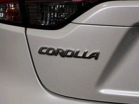 Used 2023 Toyota Corolla XLE image 17