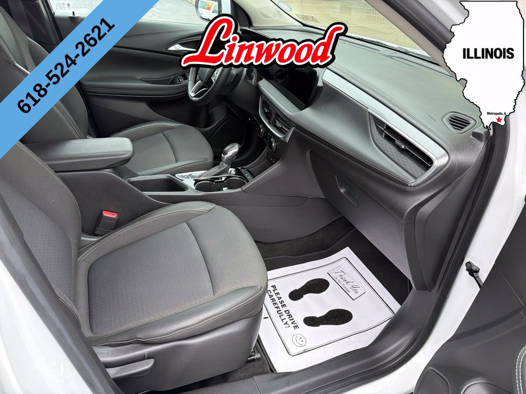 Used 2024 Buick Encore GX Preferred w/ Advanced Technology Package FWD image 7