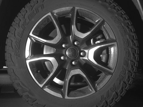 Used 2025 Jeep Compass Trailhawk image 13