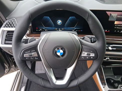 Used 2026 BMW X5 sDrive40i w/ Executive Package image 16