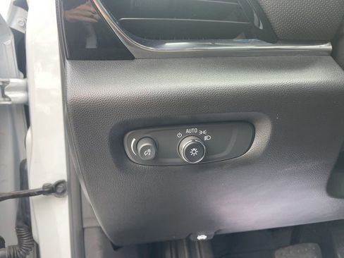 Used 2023 Chevrolet Traverse RS w/ LPO, Floor Liner Package image 21