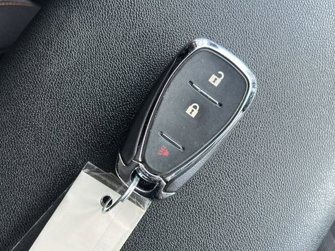 Used 2022 Chevrolet Equinox LT image 25