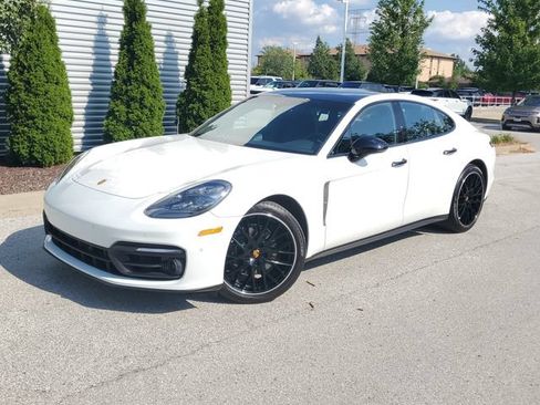 Used 2023 Porsche Panamera image 35