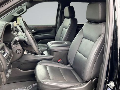 Used 2022 Chevrolet Tahoe LT w/ Luxury Package RWD image 25