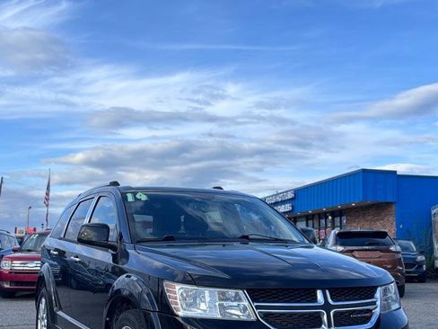 Used 2014 Dodge Journey R/T w/ Driver Convenience Group AWD/4WD image 2
