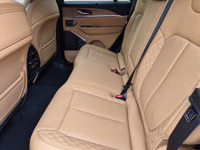 New 2027 Jeep Grand Cherokee Summit AWD/4WD image 15