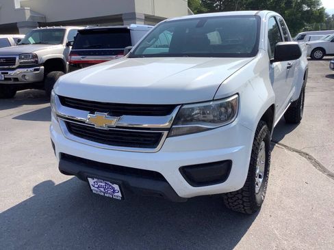 Used 2015 Chevrolet Colorado W/T w/ WT Convenience Package AWD/4WD image 4