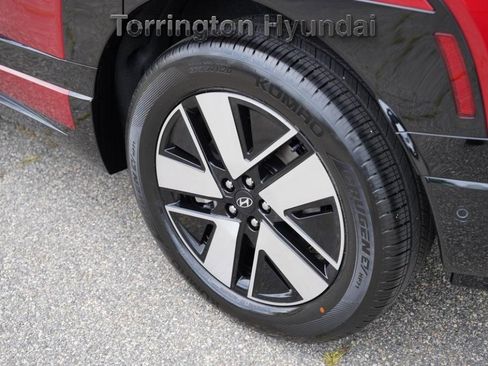 New 2026 Hyundai Ioniq 9 SEL image 13