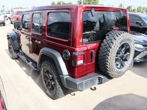 Used 2022 Jeep Wrangler Unlimited Sport w/ Sun And Sound Package AWD/4WD image 7