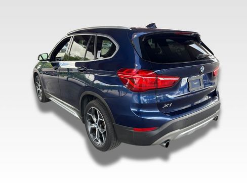 Used 2019 BMW X1 xDrive28i w/ Convenience Package AWD/4WD image 3