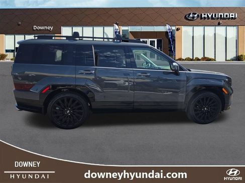 Used 2025 Hyundai Santa Fe Calligraphy AWD/4WD image 6