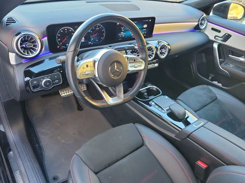 Used 2023 Mercedes-Benz CLA 250 image 12