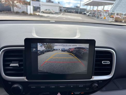 New 2026 Hyundai Venue SEL image 11