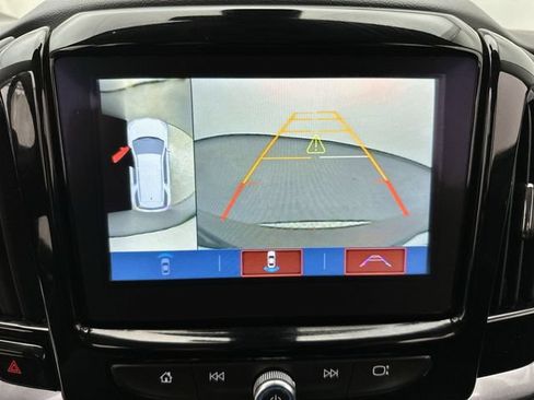 Used 2019 Chevrolet Traverse Premier AWD/4WD image 17
