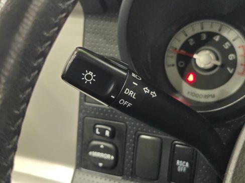 Used 2014 Toyota FJ Cruiser 4WD w/ Upgrade Package image 12