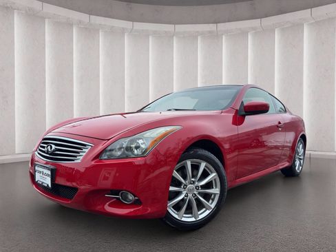 Used 2013 INFINITI G37 x Coupe w/ Premium Pkg image 1