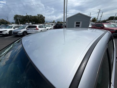 Used 2015 Honda CR-V LX image 17