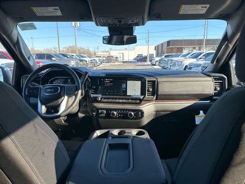 New 2025 GMC Sierra 1500 SLE w/ Preferred Package image 25
