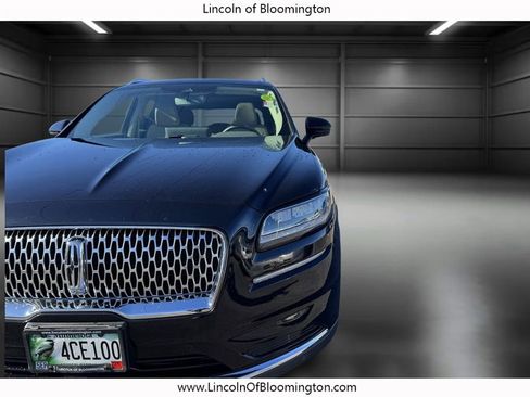 Certified 2022 Lincoln Nautilus Reserve w/ Equipment Group 201A image 17