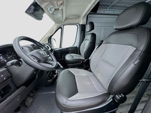 Used 2025 RAM ProMaster 2500 w/ Convenience Group FWD image 12