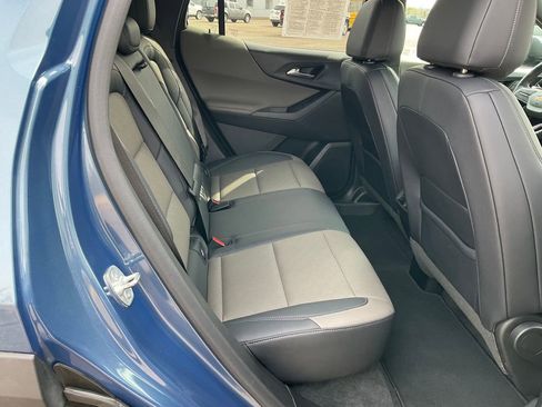 Used 2025 Chevrolet Equinox LT w/ Convenience Package II image 23