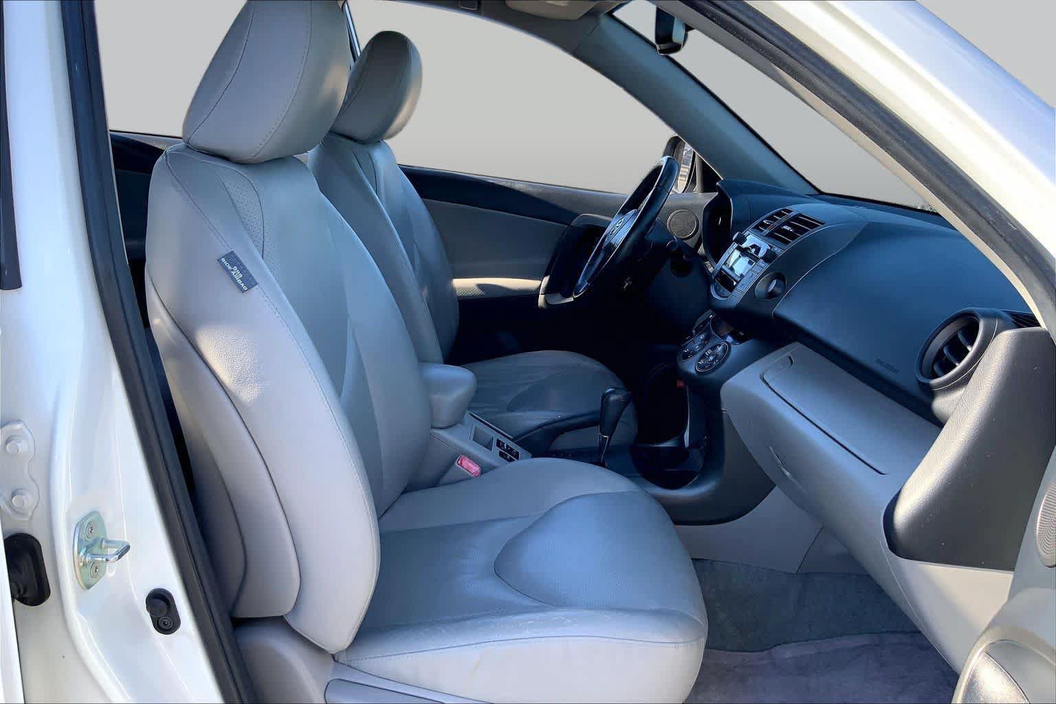Used 2010 Toyota RAV4 Limited FWD image 8