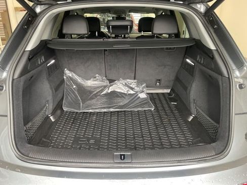 Used 2018 Audi Q5 2.0T Premium Plus w/ Premium Plus Package image 9