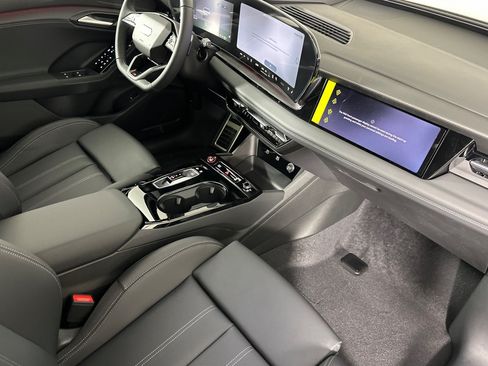 New 2027 Audi SQ6 e-tron Premium Plus AWD/4WD image 15