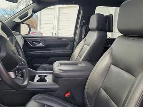 Used 2021 Chevrolet Tahoe Z71 w/ Rear Media and Nav Package image 3