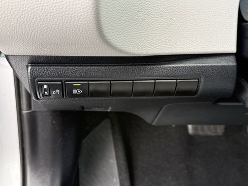 Certified 2022 Toyota Corolla LE image 23