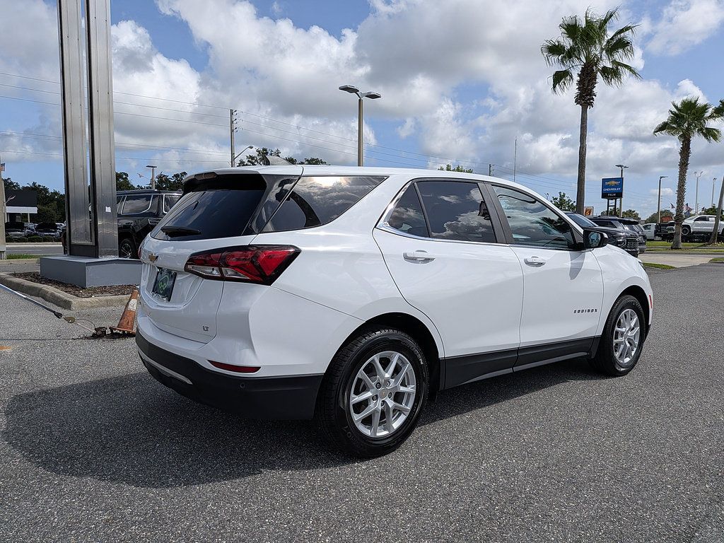 Certified 2024 Chevrolet Equinox LT FWD image 3