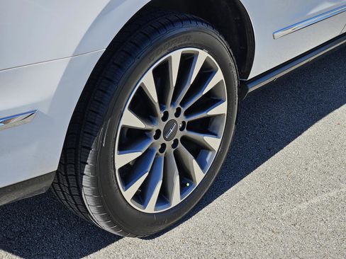 Used 2020 Lincoln Navigator Reserve w/ Luxury Package image 7