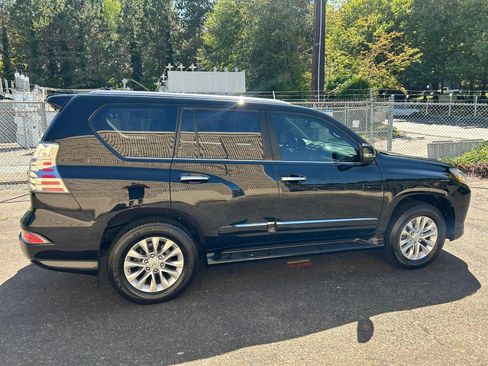 Used 2018 Lexus GX 460 Premium w/ Premium Package AWD/4WD image 4