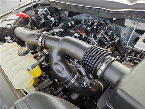 Used 2025 Ford F150 Lariat w/ Equipment Group 501A Mid image 20