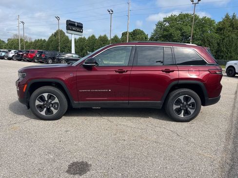 Used 2024 Jeep Grand Cherokee Limited 4xe w/ Trailer Tow Package AWD/4WD image 6