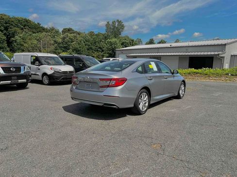 Used 2019 Honda Accord LX image 7