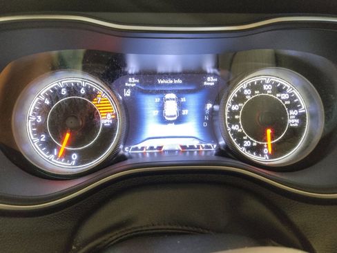 Used 2022 Jeep Cherokee Latitude Lux FWD image 23