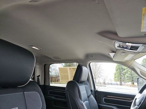 Used 2024 RAM 2500 Laramie AWD/4WD image 12