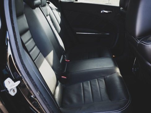 Used 2013 Dodge Charger R/T image 32