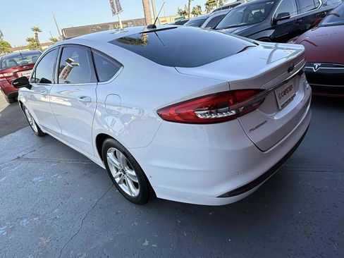 Used 2018 Ford Fusion SE w/ Fusion SE Technology Package FWD image 27