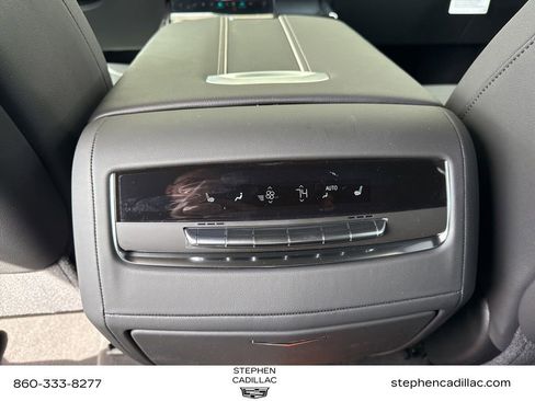 New 2026 Cadillac Escalade Luxury w/ LPO, Radiant Package image 12